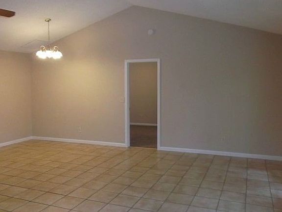 3rd image of 2351 Georgia Ln