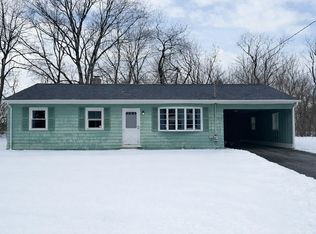 22 Overhill Rd, Warren, RI 02885