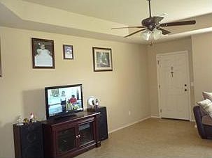2nd image of 615 E Bonnie Ln