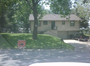 1811 SE 5th St, Lees Summit, MO 64063