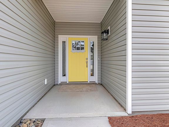 4th image of 132 Luther Dr