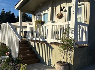 11440 SW Royal Villa Dr, Portland, OR 97224