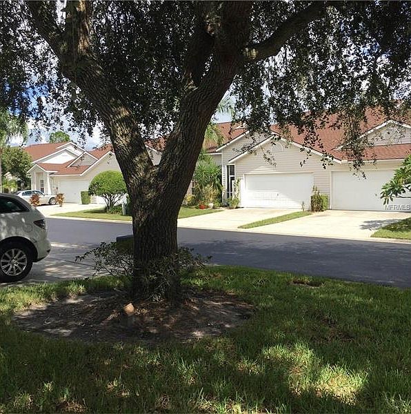1st image of 1621 Lake Heron Dr