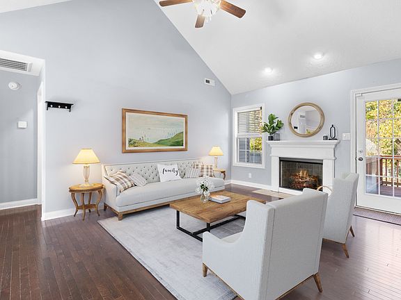 2nd image of 2473 Andersonville Dr