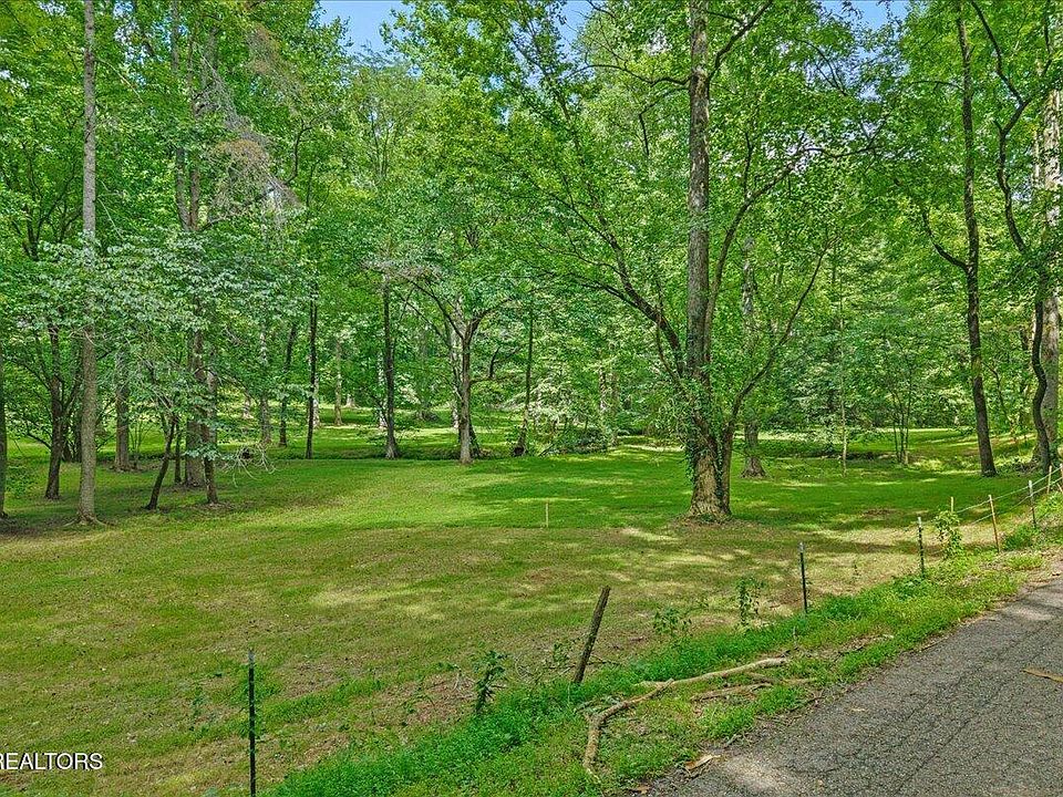 1st image of Brunner Rd
