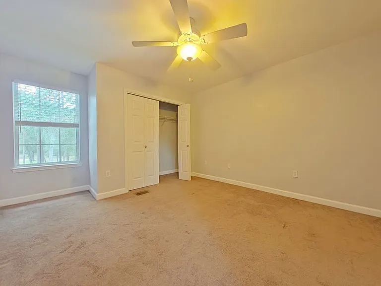 18 Trevor Dr — Photo 10
