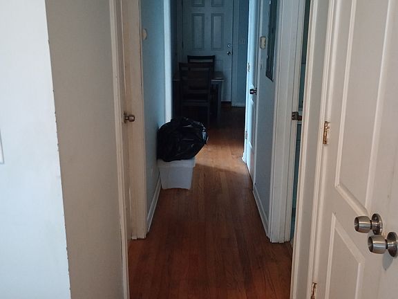 2nd image of 2831 W Polk St #3