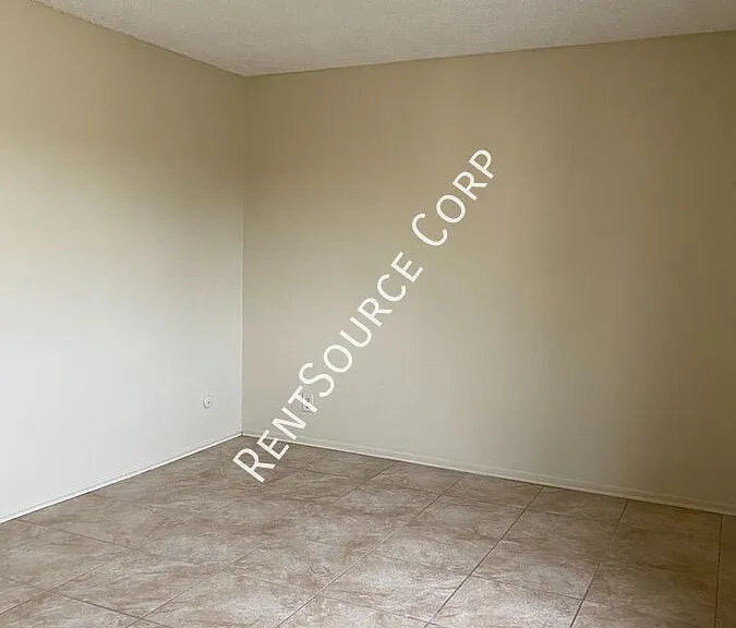 25000 Walnut St #12 — Photo 9