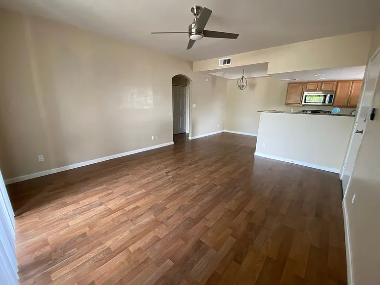 1125 E Broadway Rd — Photo 9