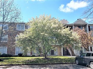 68 Aspen Ct, Hamilton, NJ 08619