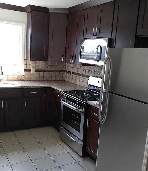 216 12th Ave #1 — Photo 3