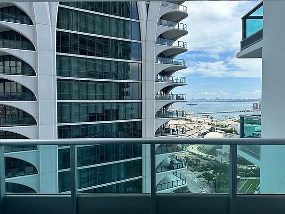 3rd image of 900 Biscayne Blvd APT 2310