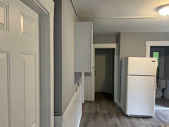 5th image of 31 Bond St