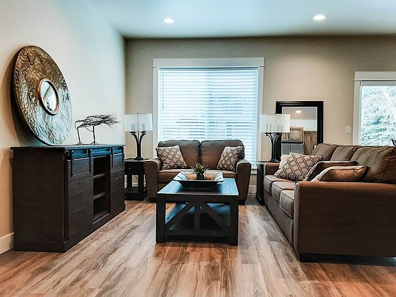 4th image of 2035 Skyview West Dr #2