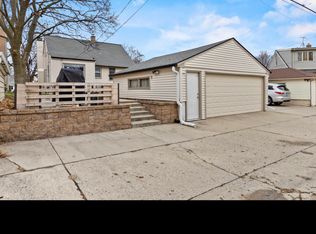 2604 S 62nd St, Milwaukee, WI 53219
