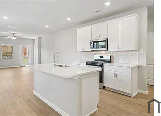 6002 Belchamp Dr — Photo 1