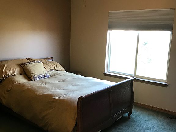 Master bedroom, cathedral