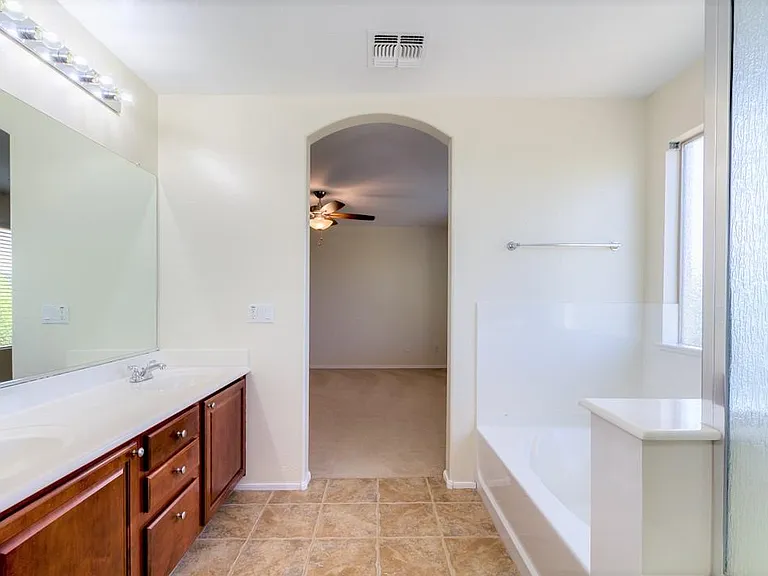1306 E Birdland Dr — Photo 19