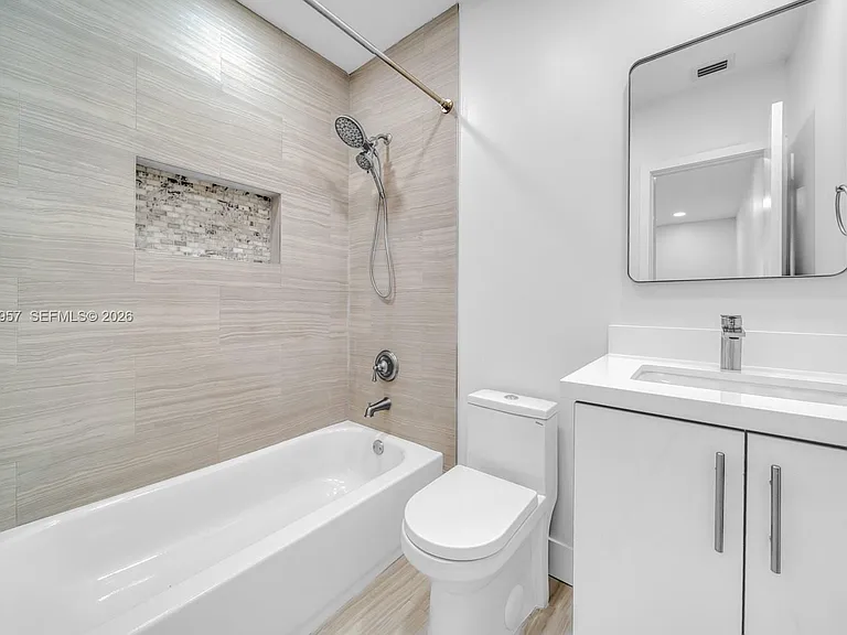 4345 SW 5th Ter — Photo 15