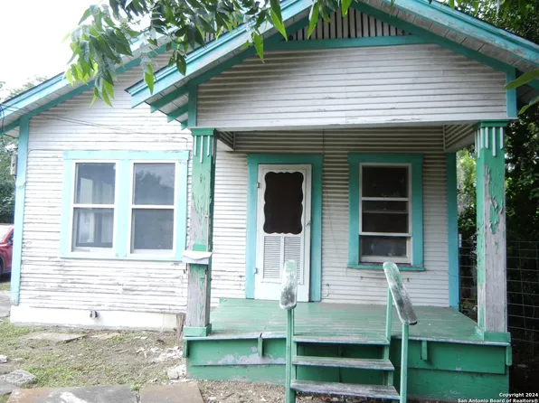 1838 SALTILLO ST, San Antonio, TX 78207