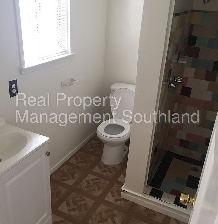 2nd image of 1617 W Whittier Blvd APT 5