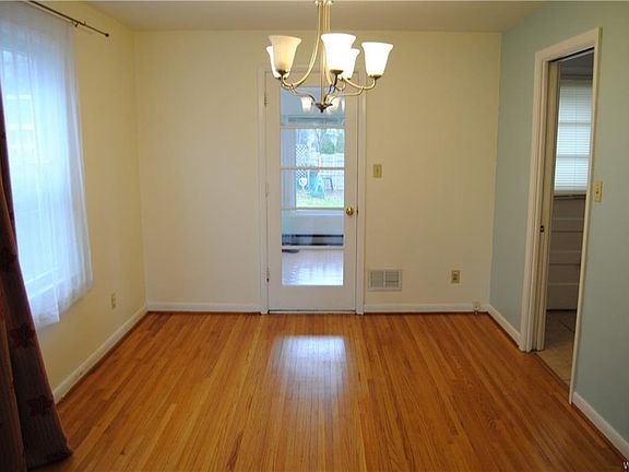 3rd image of 99 Berryman Dr