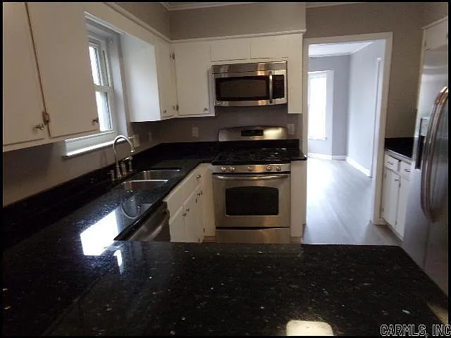 801 Kierre Dr — Photo 8