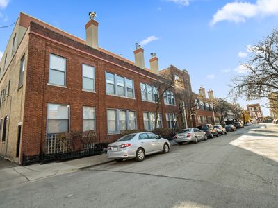 525 N Ada St APT 23, Chicago, IL, 60642