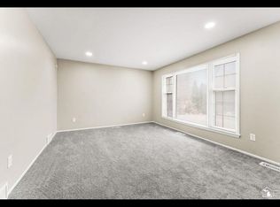 4376 Parkside Blvd, Allen Park, MI 48101