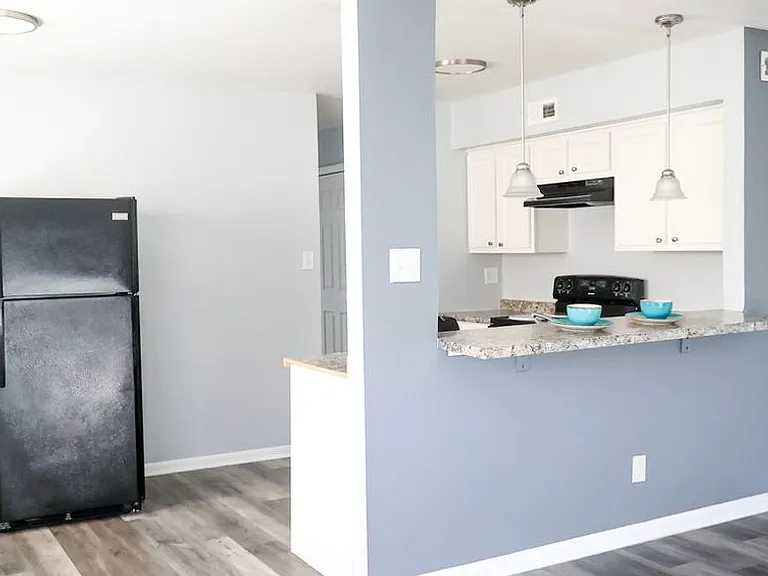 Garfield Vista Apartments — Photo 13