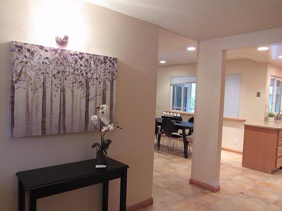 4th image of 4261 Leafwood Circle E