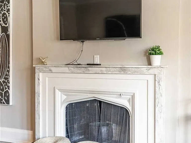 470 Oriole Pkwy #4 — Photo 9