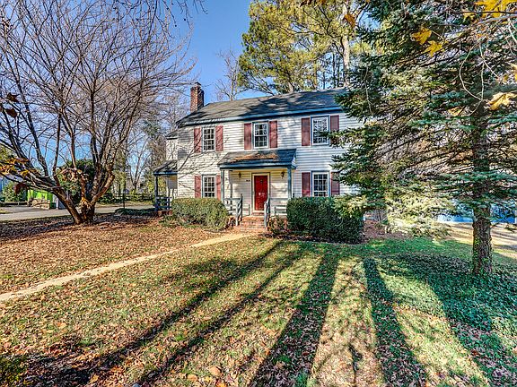 4th image of 9608 Woodstream Dr