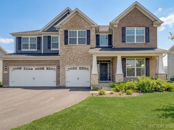 12513 S Willowgate Ln, Plainfield, IL 60585