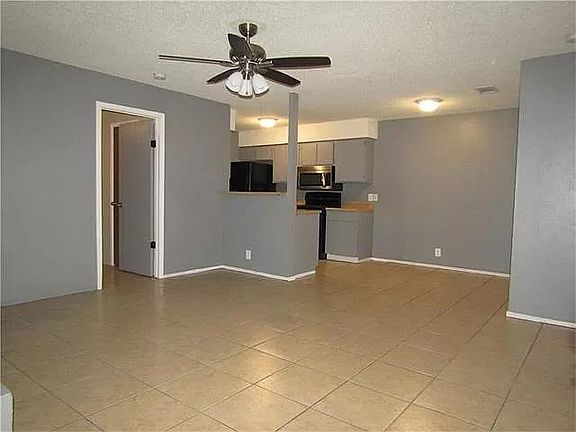 3rd image of 603 Country Aire Dr #A