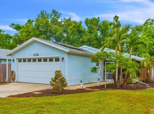 2218 Woodmere Rd, Venice, FL 34293