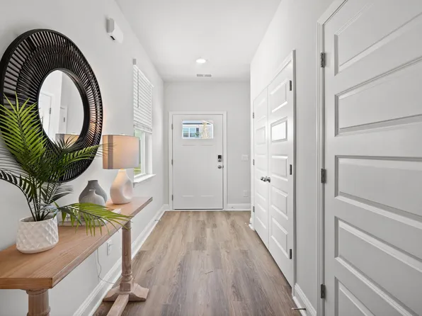 414 Flat Rock Trce, Port Wentworth, GA 31407