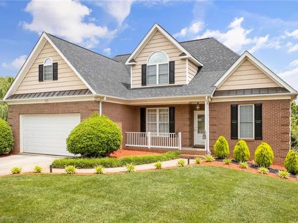 116 Broadmoor Dr, Advance, NC 27006