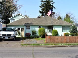 220 21st St, Springfield, OR 97477