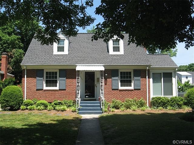 2nd image of 2306 Essex Rd
