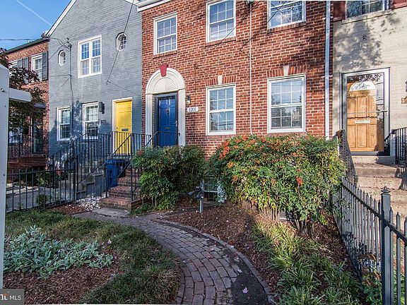 2nd image of 1201 Powhatan St