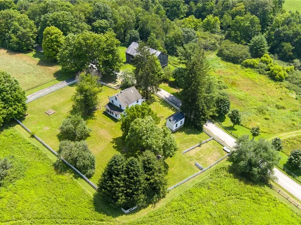 219 Seaton Rd, Ligonier, PA 15658