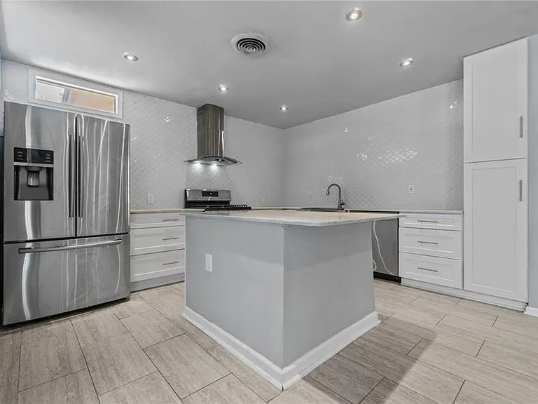 2105 Fortview Rd — Photo 13
