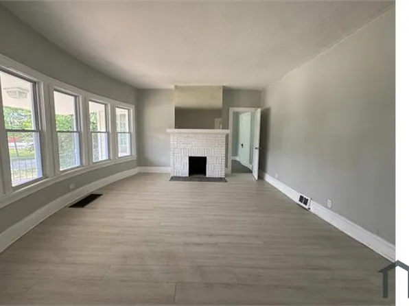 1523 Hillcrest Rd #2, Cleveland, OH 44118