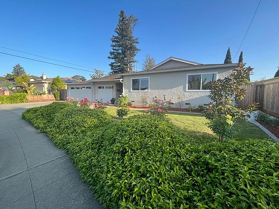 3rd image of 22386 Rancho Ventura St APT A