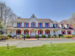 6921 Bond St, Saint Leonard, MD 20685