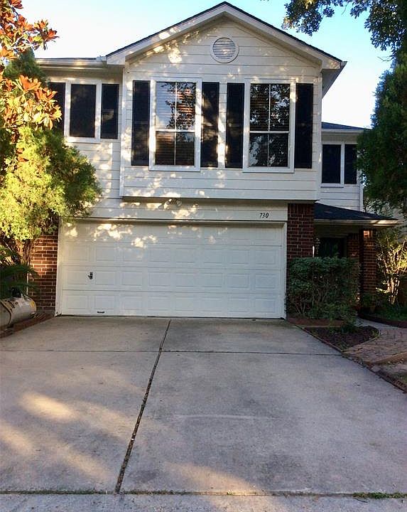 1st image of 730 Oak West Dr