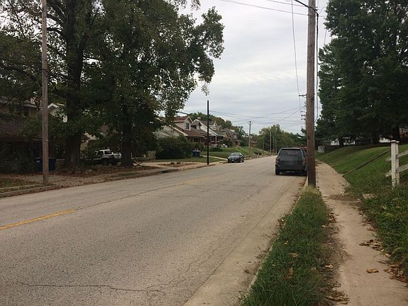 4th image of 1731 W Main St