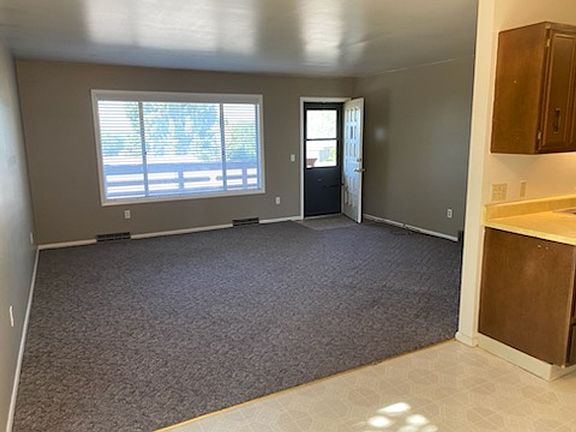 2nd image of 1706 Virginia Ln #2
