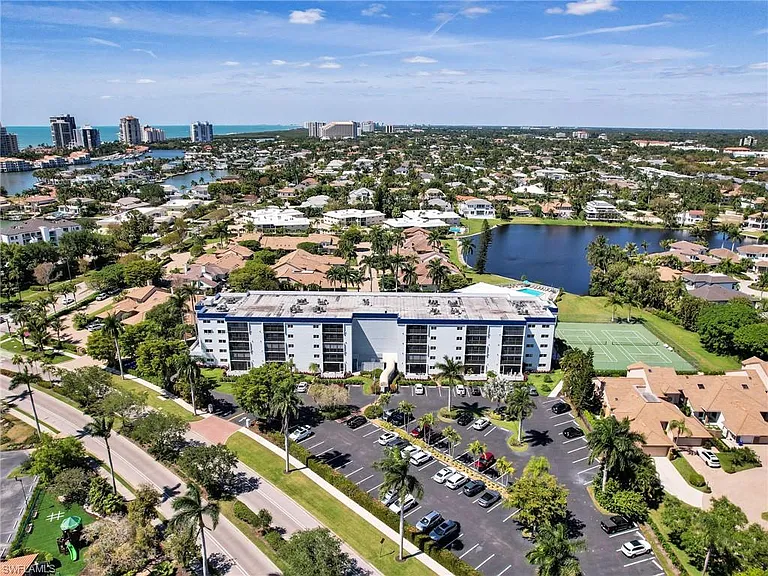 555 Park Shore Dr #B-205 — Photo 45